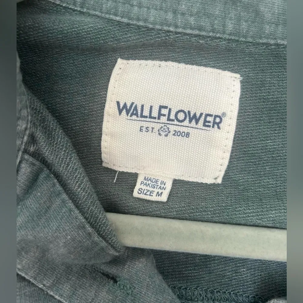 Wallflower Women’s Taylor Essential French Terry Shirt Jacket (Shacket) Medium Green - Image 3