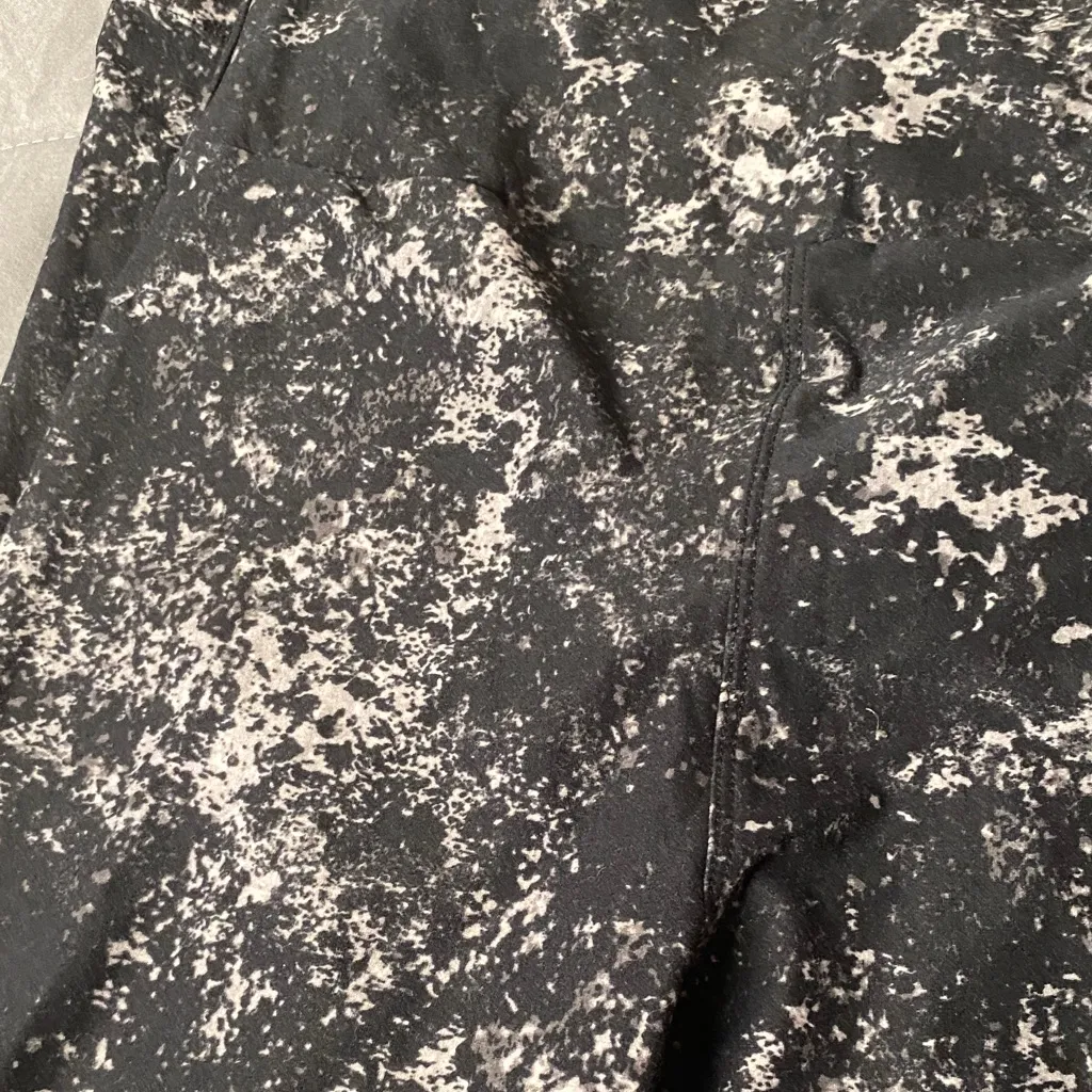 Speckled Black and White Leggings - Image 2