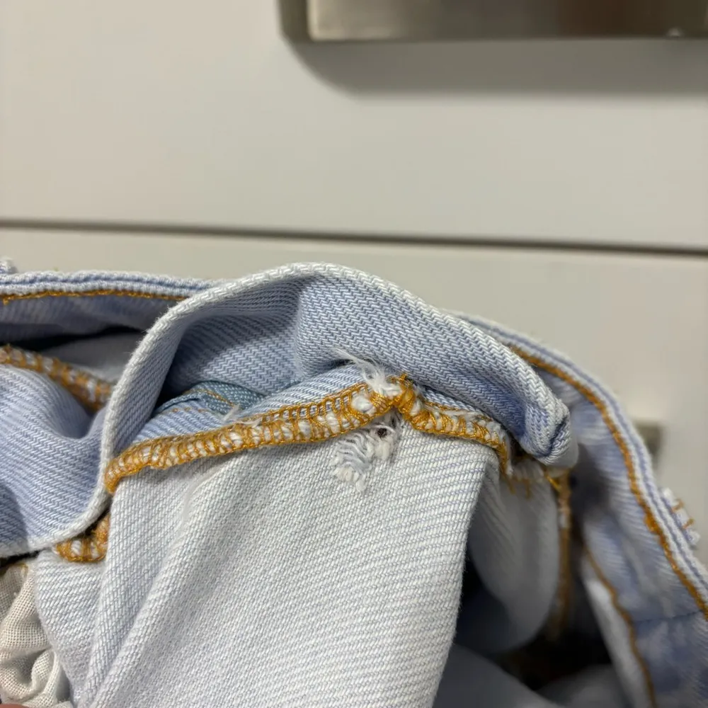 Zara Lightwash Denim Shorts - Image 8