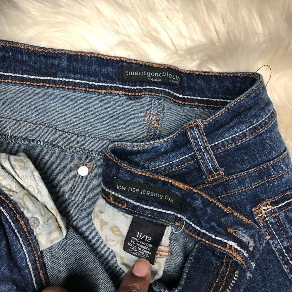 Twenty one black low rise jeggings flex denim sz 11/12 - Image 3