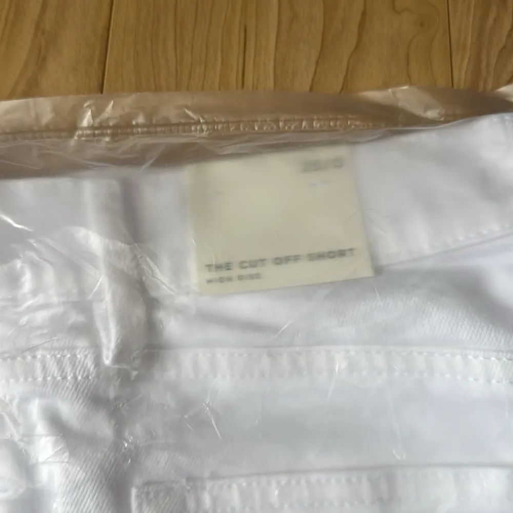 LOFT THE HIGH RISE CUT OFF SHORT - Image 2