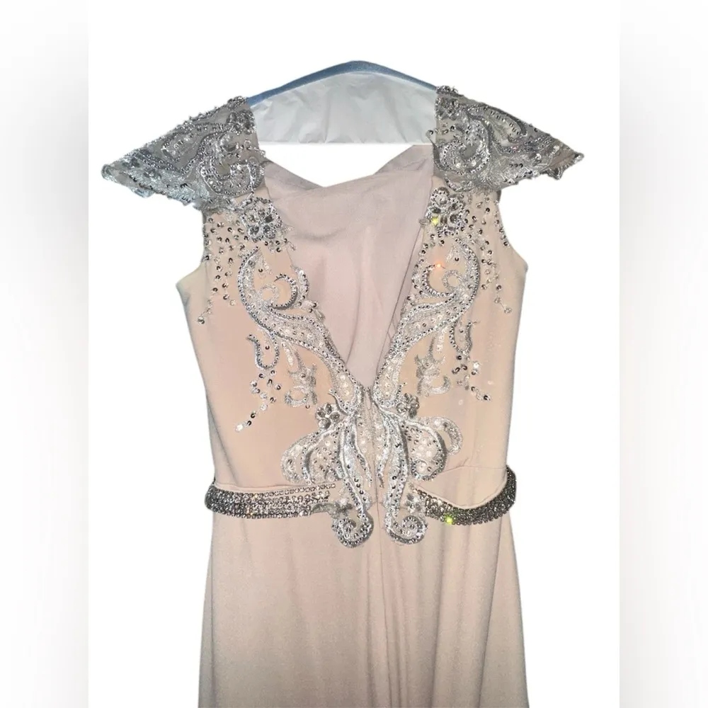 Portia and Scarlett Pink Flutter Sleeve Gown for Prom Size 4 - Image 5