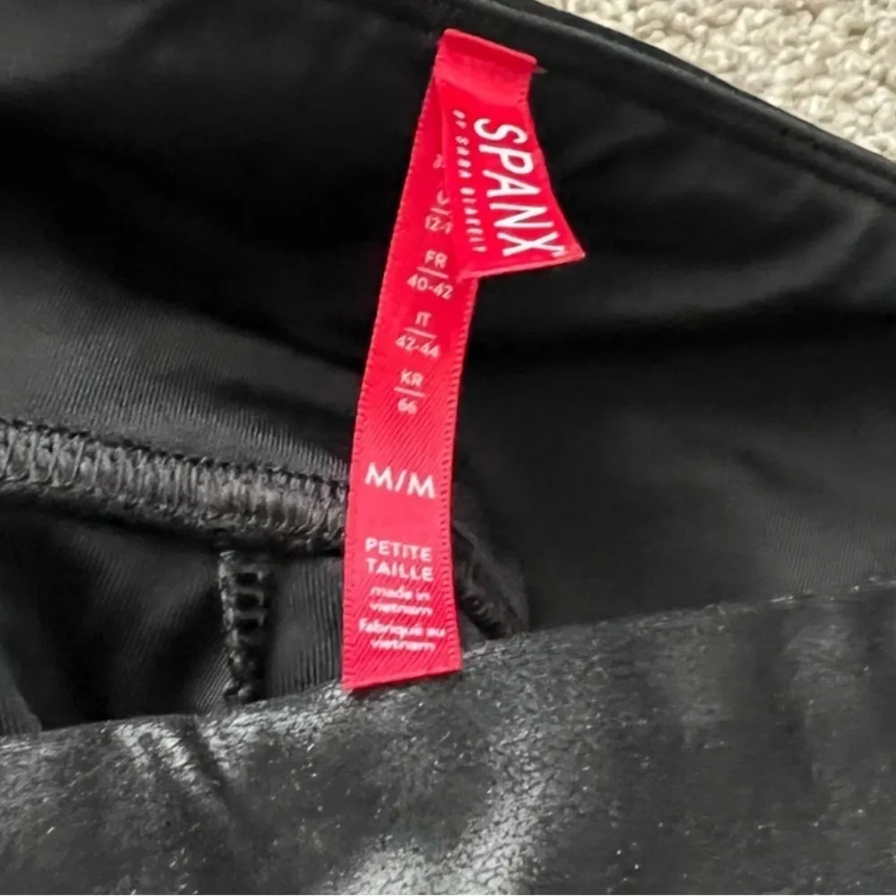 SPANX Leggings for Women Faux Leather Leggings size medium - Image 4