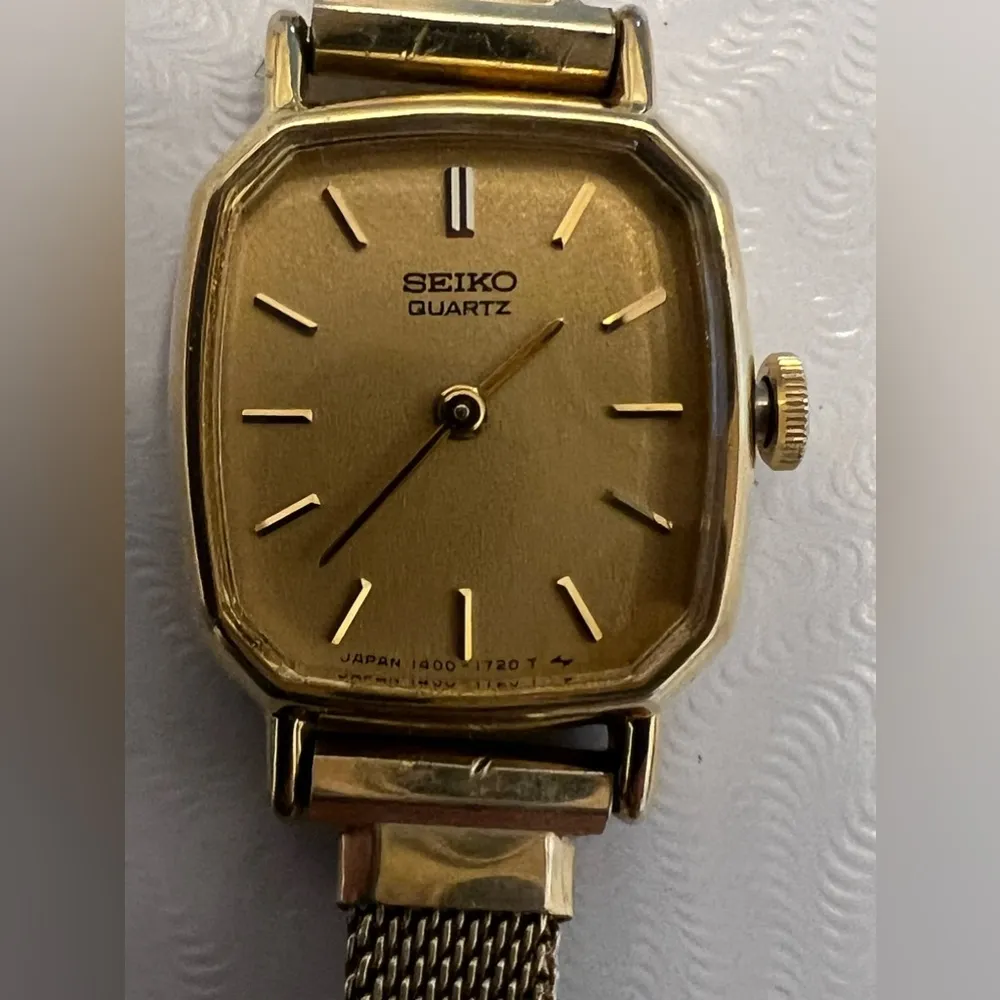 Seiko Ladies Watch Vintage 10K Gold Plated Bracelet Sparkling Gold Mustard Dial - Image 4