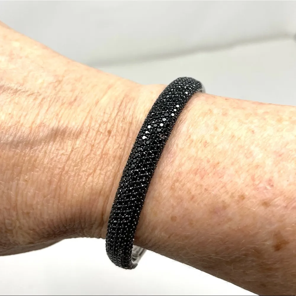 Sterling silver, black crystals latch bangle bracelet - Image 3