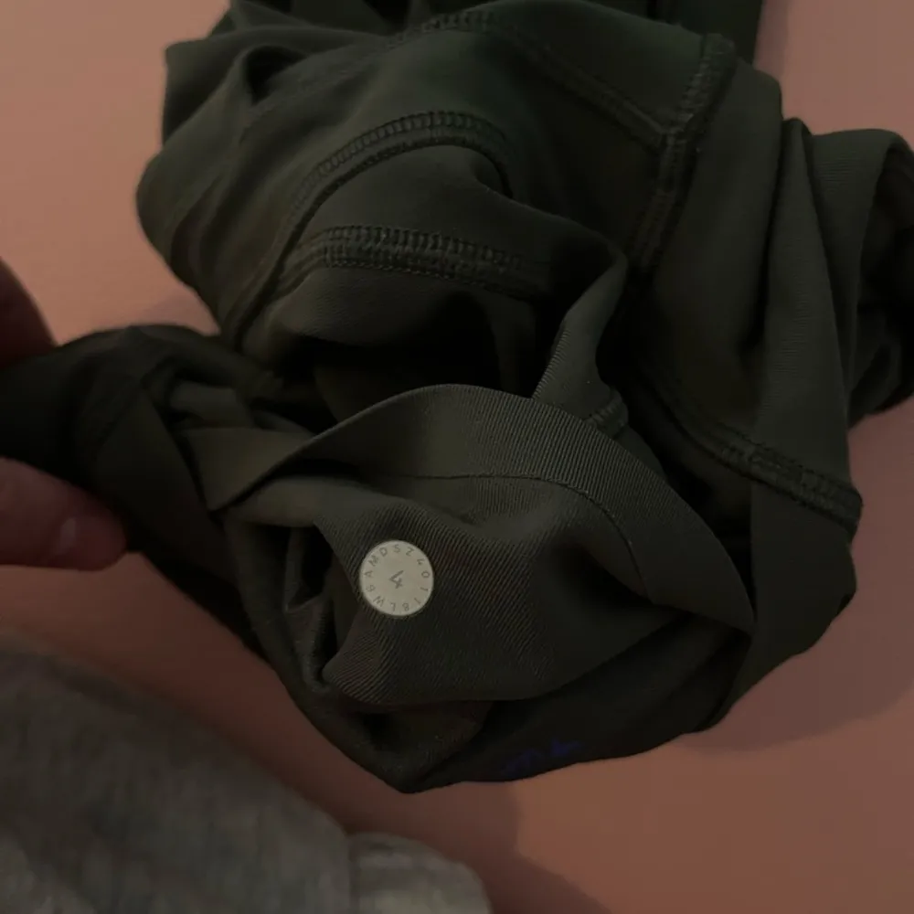 Lululemon  Base Pace Leggings with pockets - Image 4