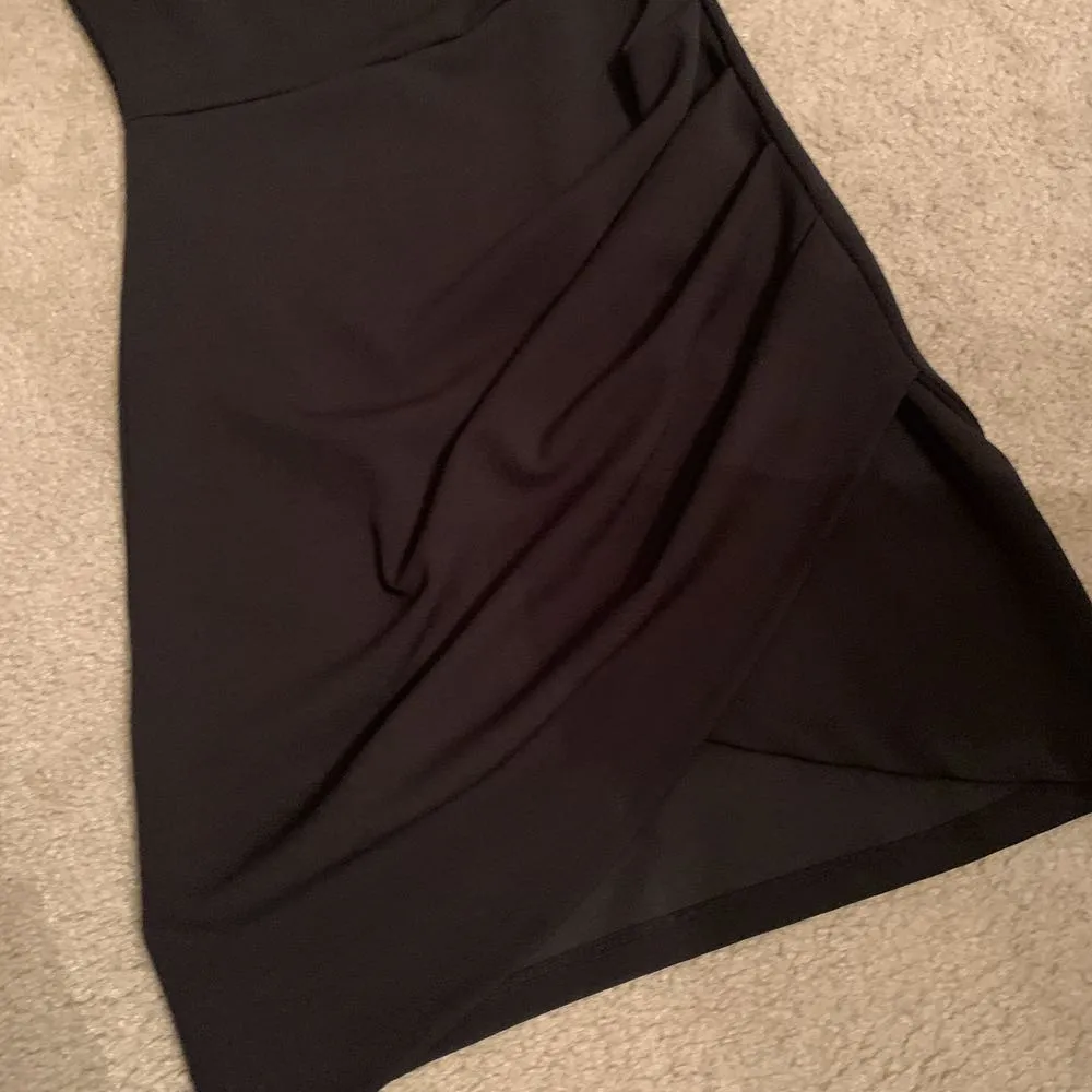 Off Shoulder Dress Black - Image 3