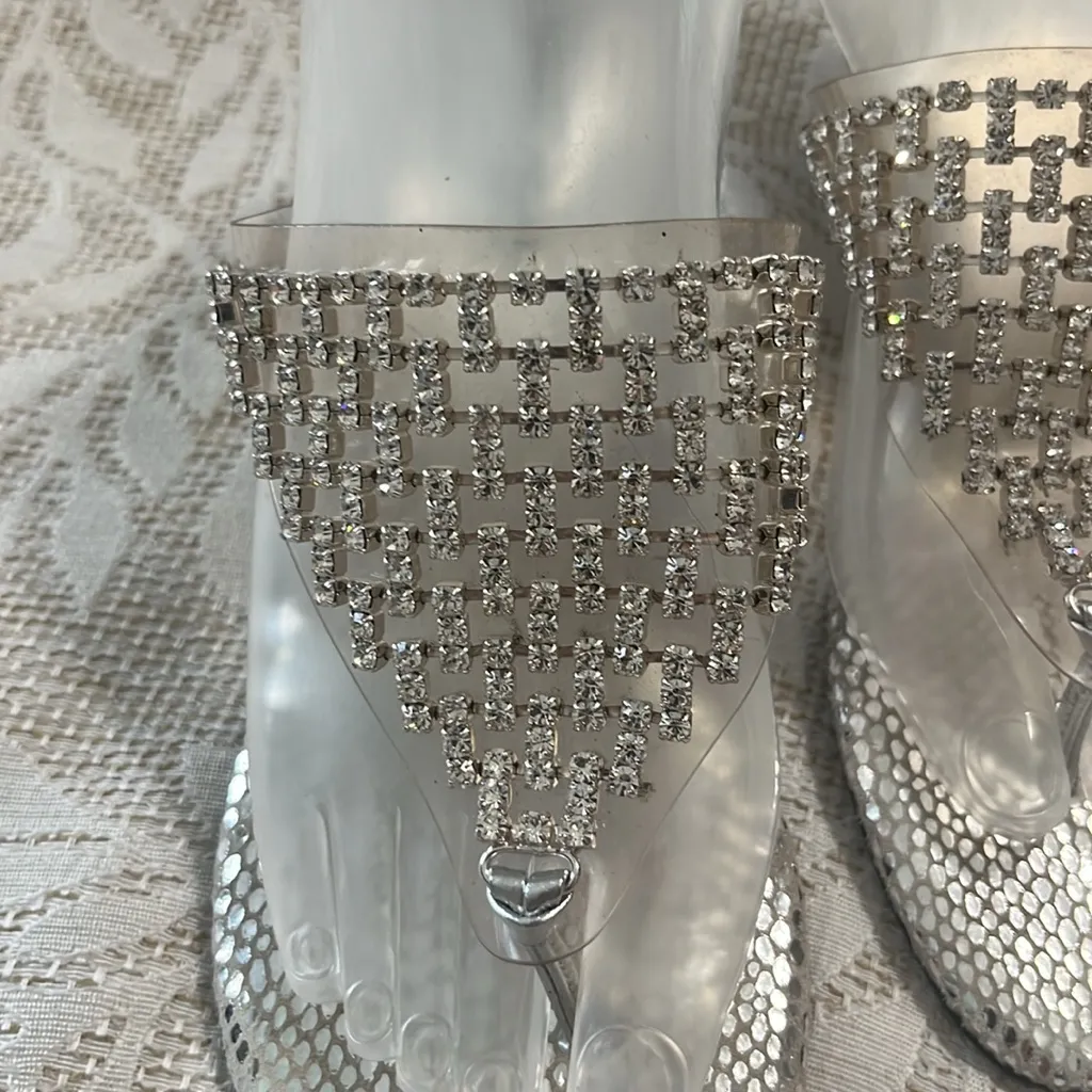 Norman‎ Kaplan Rhinestone Thong Sandals Lucite Heel Size 6 SEE DESCRIPTION Silver - Image 2