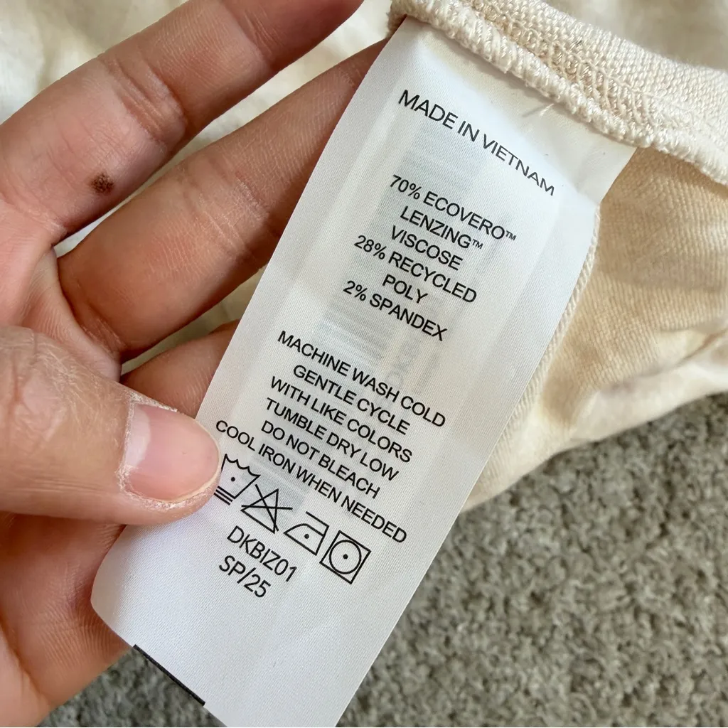 NWT Quince Women’s Brushed Short Sleeve Lounge Tee in Heather Oatmeal M - Image 10