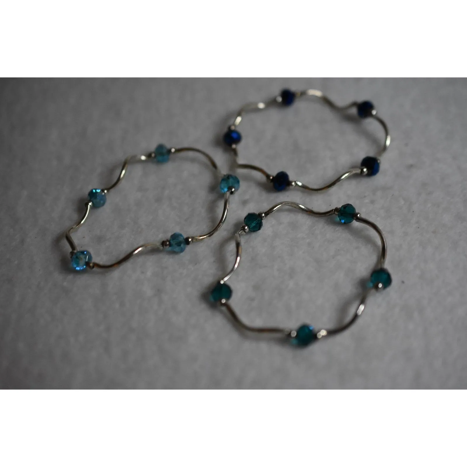 Fashion Chic Set Of 3 Silver Tone Tube Shades Of Blue 5 Inch Stretch Bracelets - Image 2