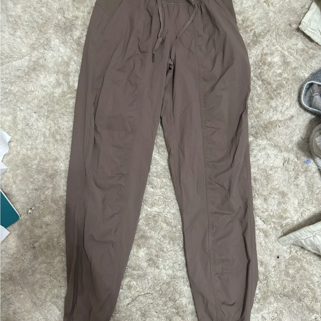 Lululemon Dance Studio Mid-Rise Jogger Full Length grey  size 4 - Image 2