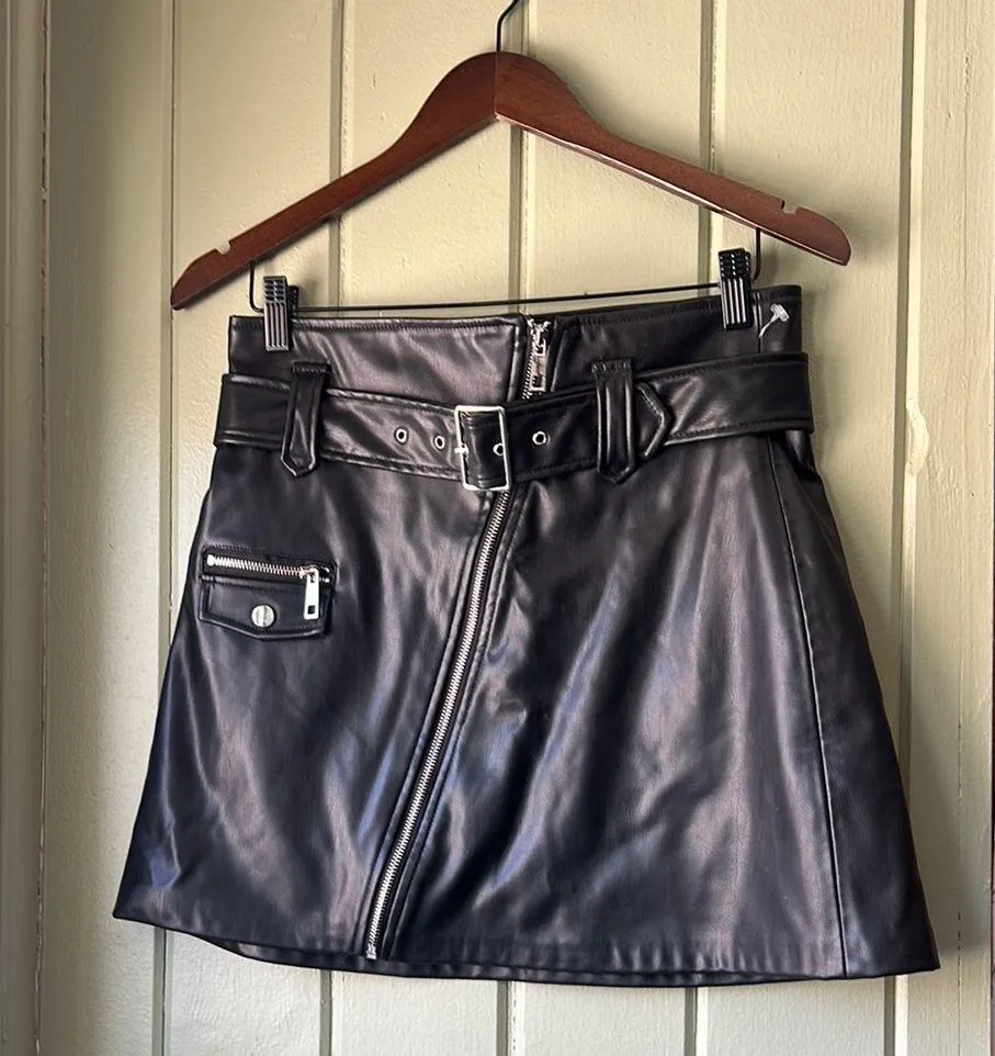 Zara Faux Leather Mini Black Skirt With Zippers And Belt NWOT Women’s Size Large - Image 3