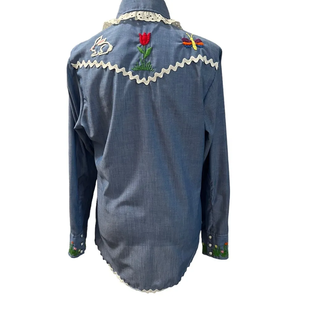 Vintage Hayes Garment Co. Embroidered Cottage Core Country Floral Spring Shirt Blue Size undefined - Image 6