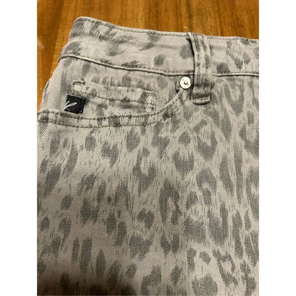 KanCan Women's Gray Leopard Print Denim Mini Skirt Size Medium Gray - Image 5