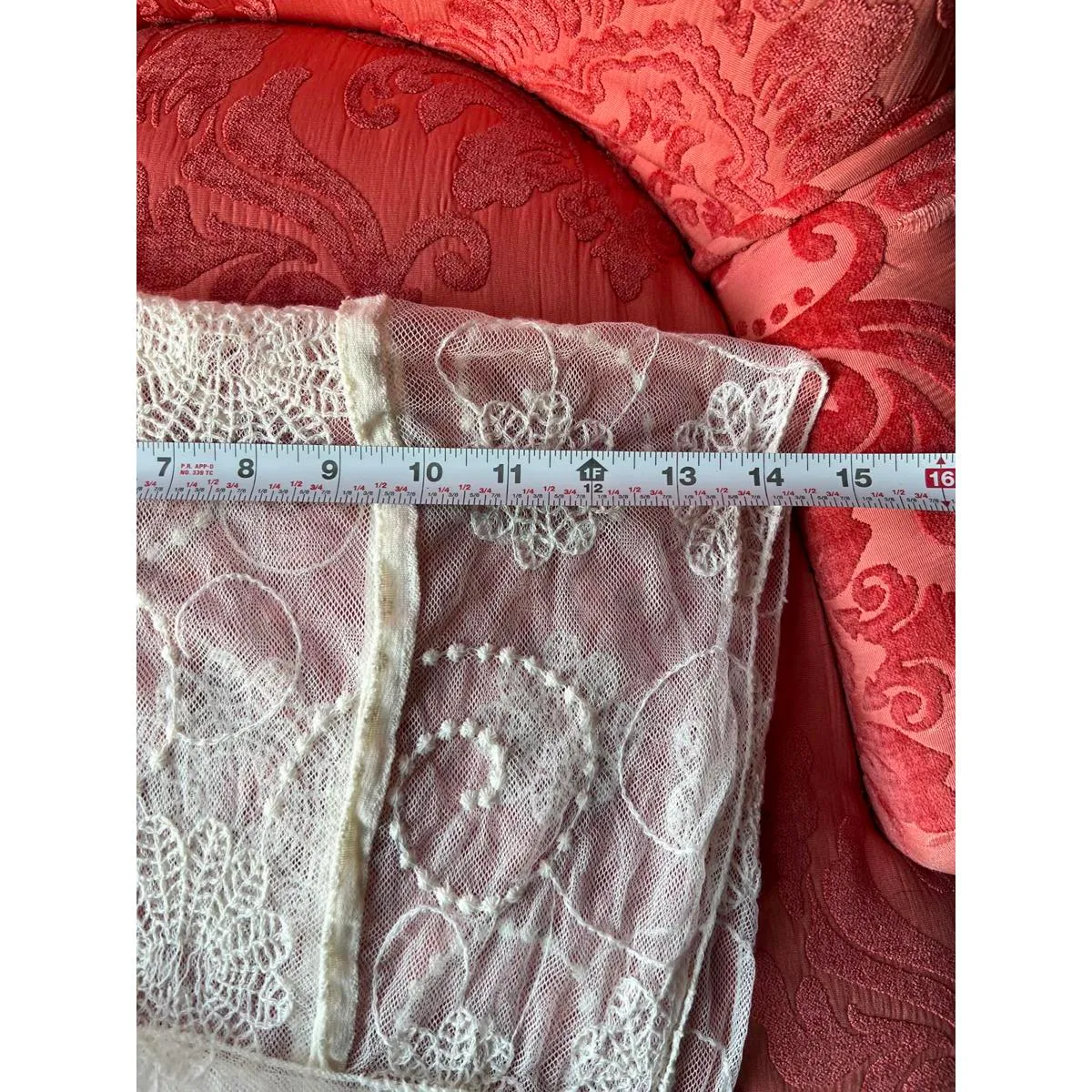 Elegant Embroidered Scarf with Floral Appliqué - Image 5