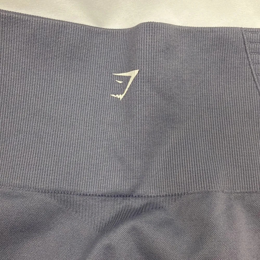 Gymshark purple athletic leggings woman’s size large - Image 8