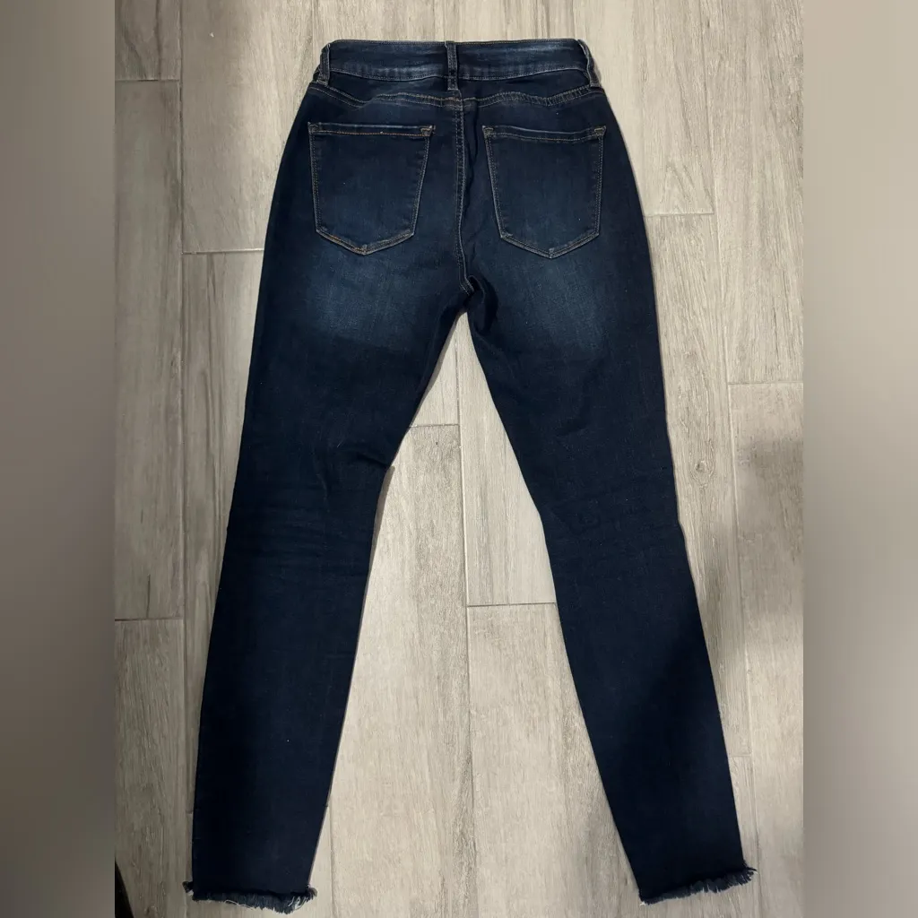 Refuge Jeans Womens Size 2 Dark Wash Skinny Distressed Cotton Stretch Denim Blue - Image 2