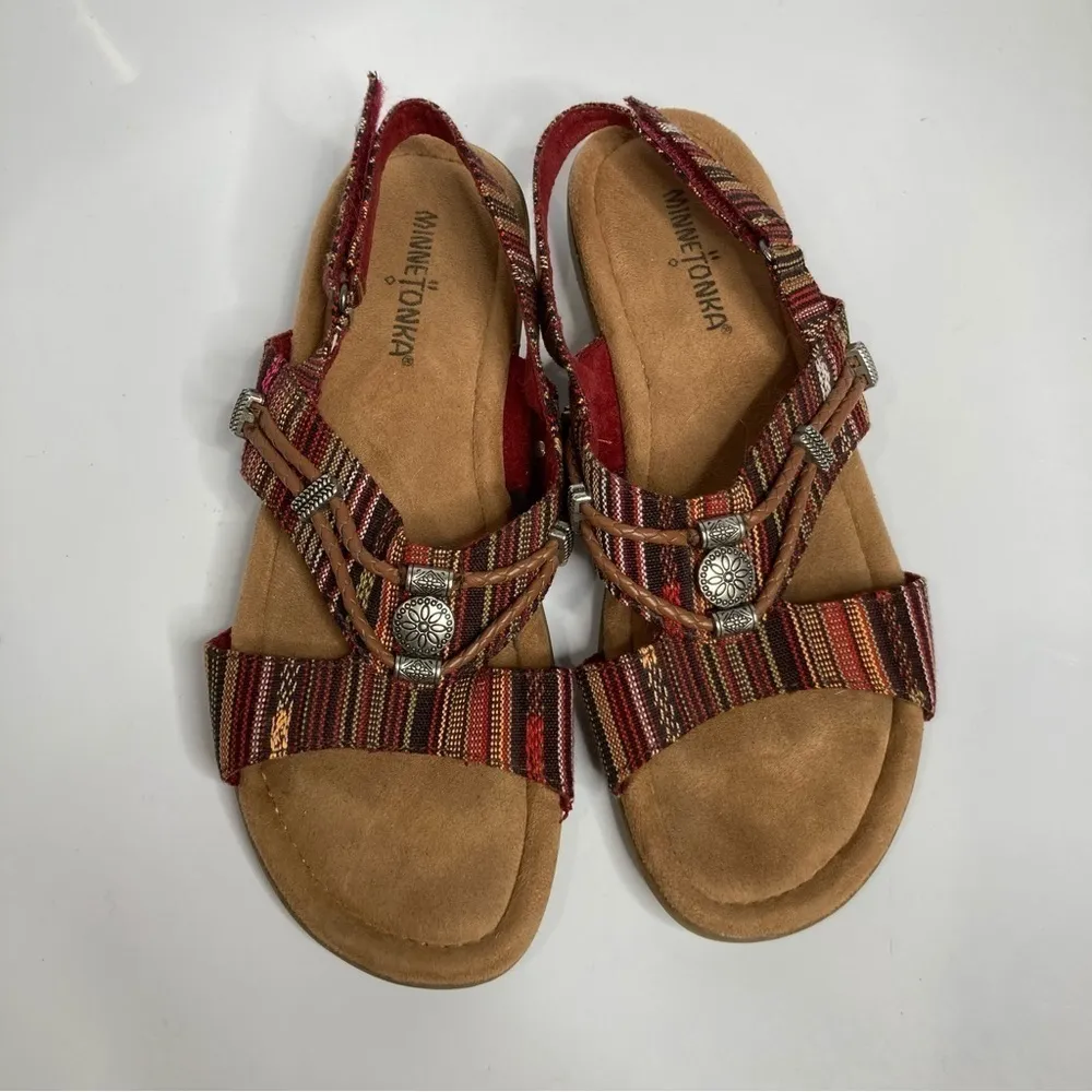 Minnetonka‎ sandals woven size 8 - Image 2