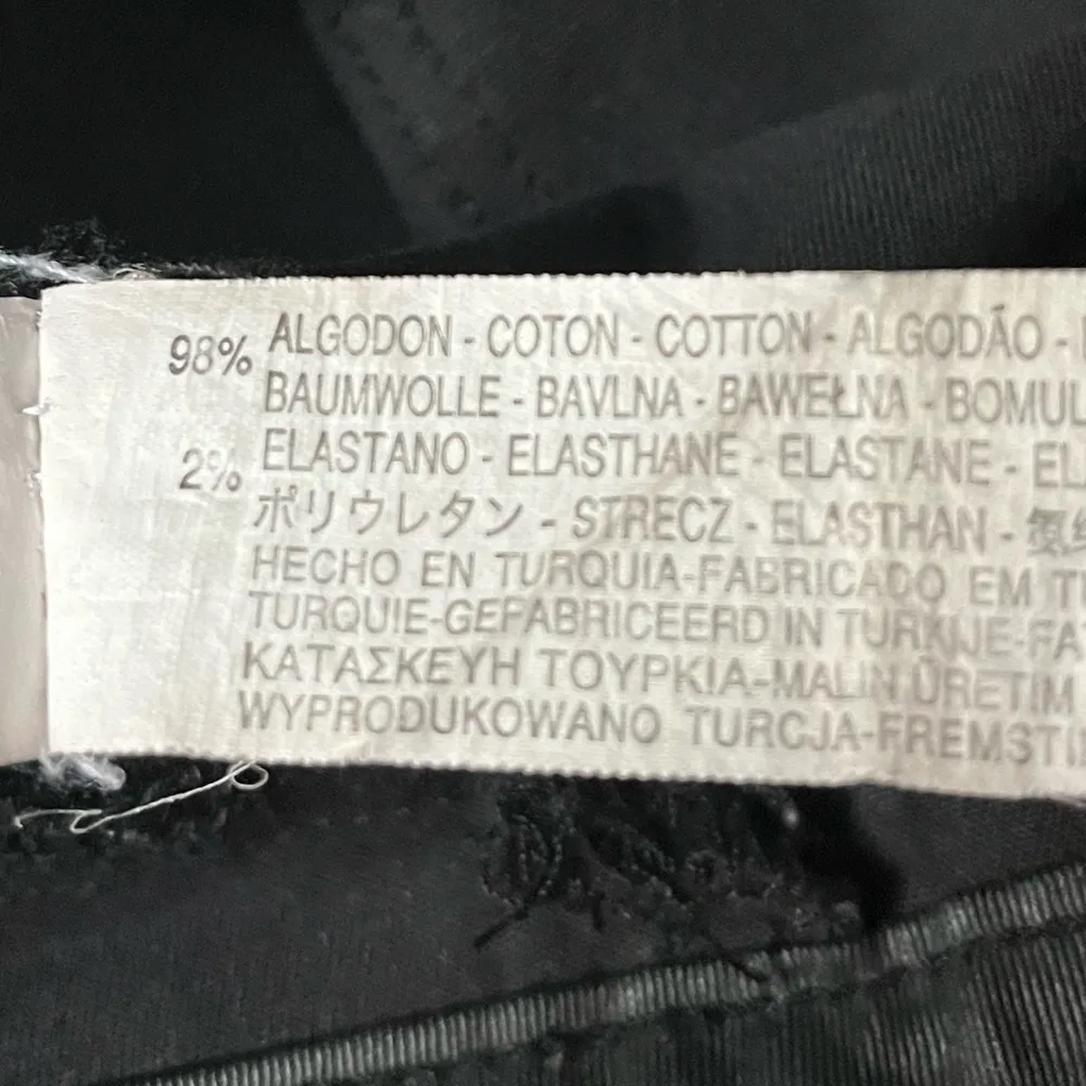 ZARA  Basic Emma Mini Skirt Black Size Medium - Image 4