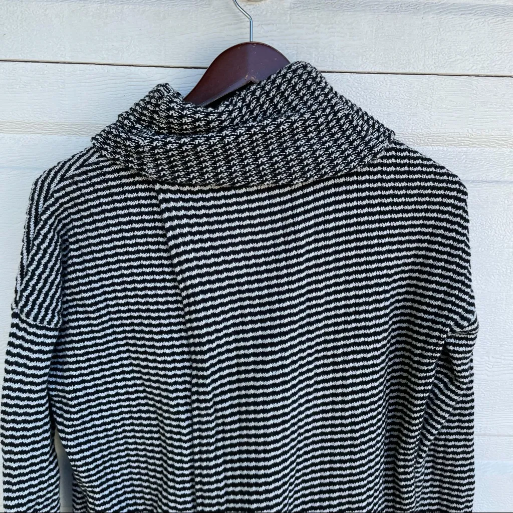 CABi Womens Sweater Fergie Turtleneck Split Front Back Cotton Black Size Small - Image 6