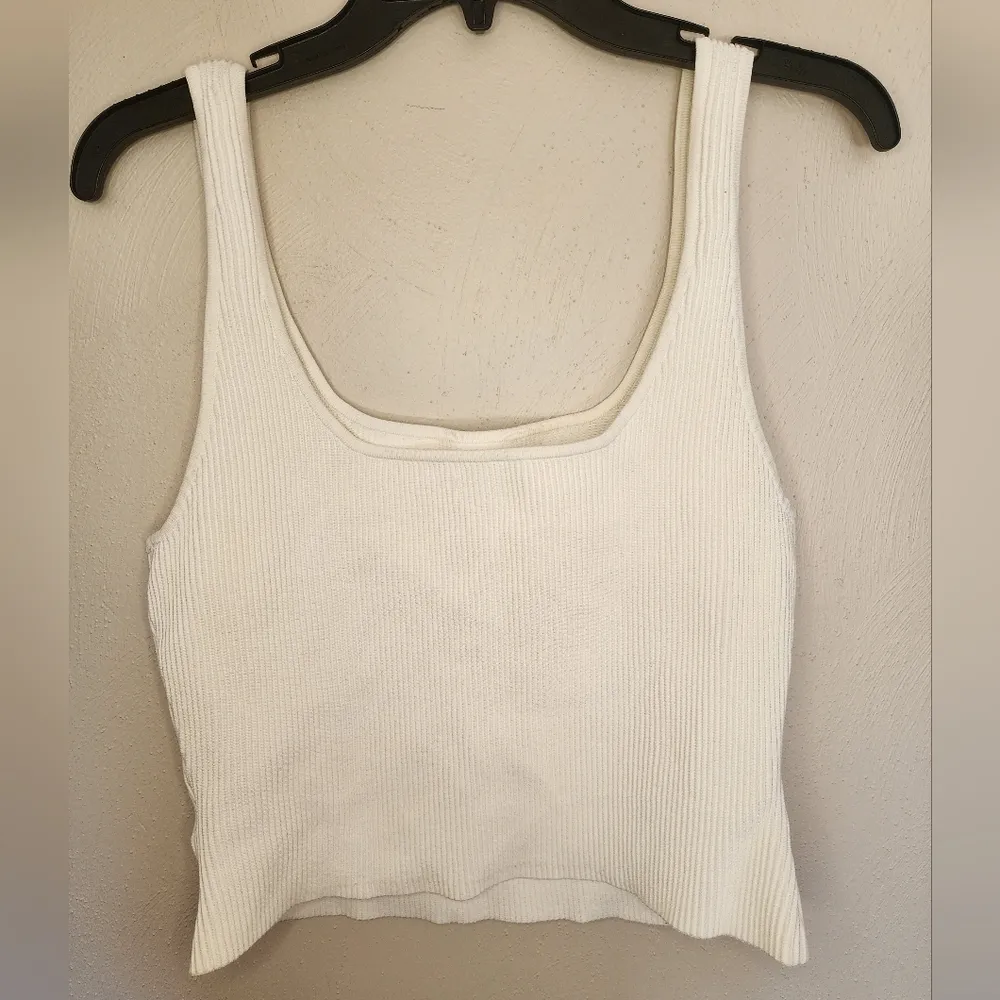 Babaton Sculpt Knit Squareneck Cropped Tank - Image 4