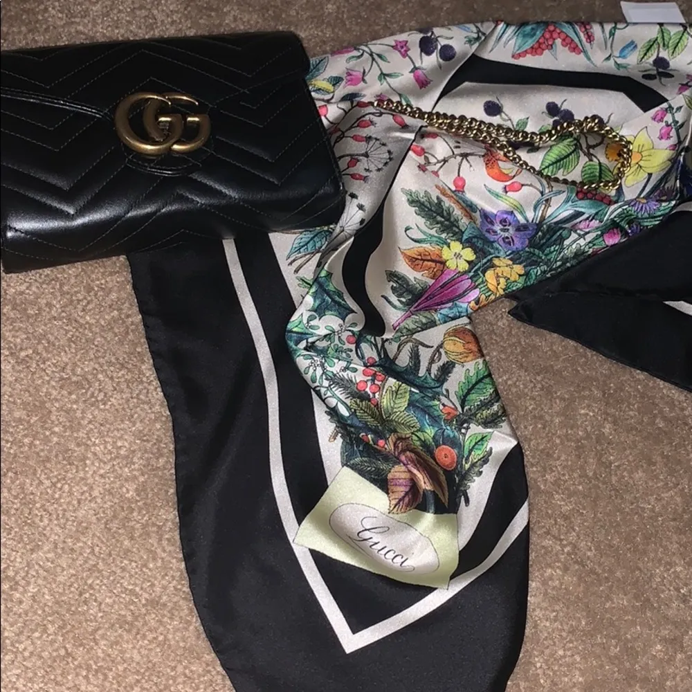 NWT Gucci Silk Scarf with Floral Print - Image 6