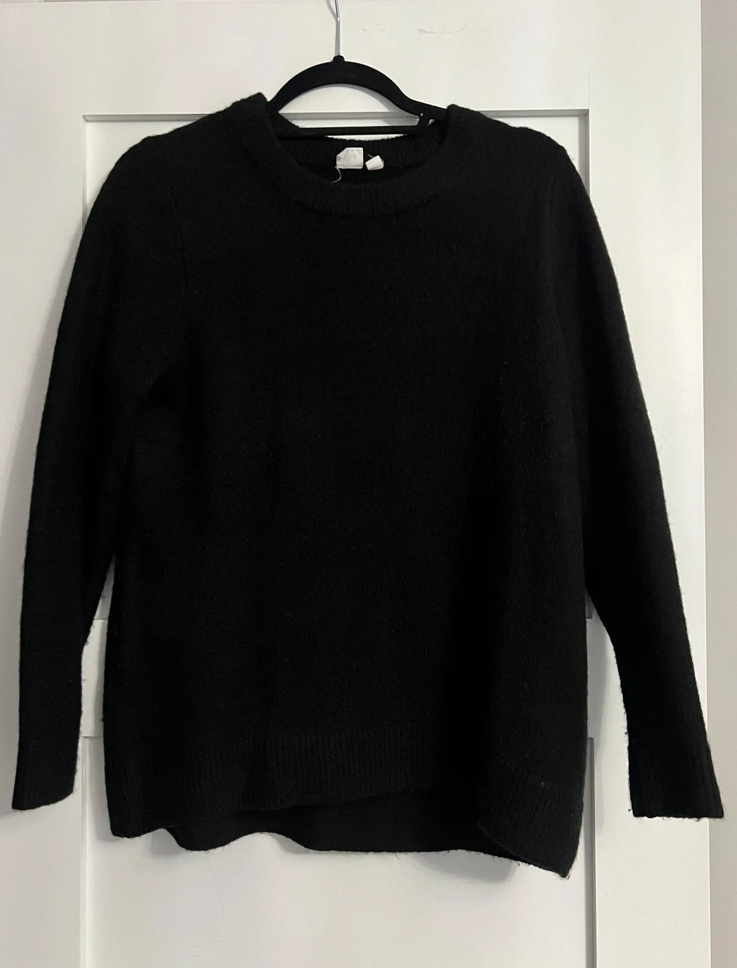 Gap Black Sweater - Image 2