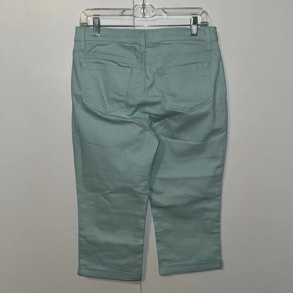 LEE Riders Midrise Cuffed Capri Pants Stretch Women’s 8 Icy Blue - Image 7