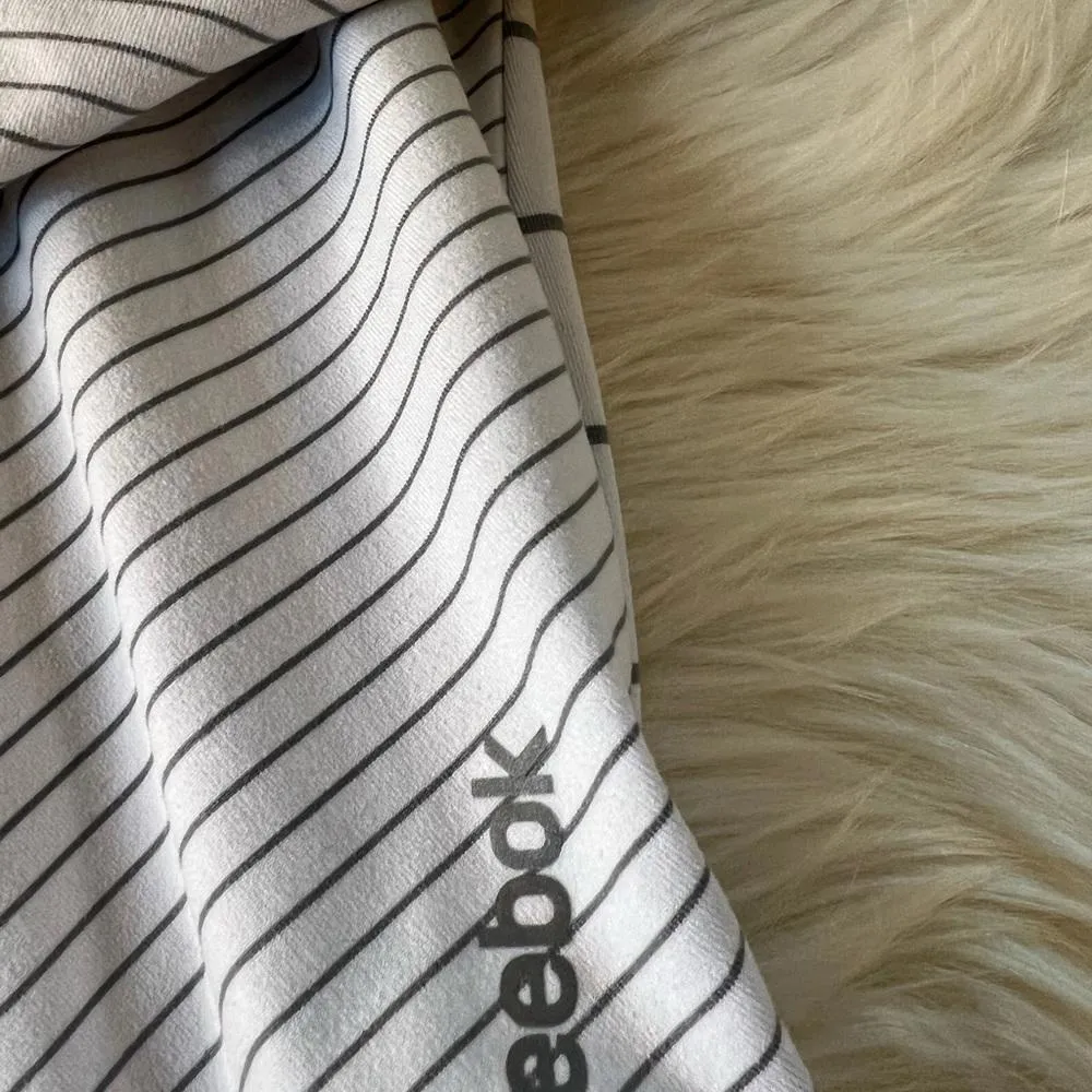 Nike  athletic shirt - Image 3