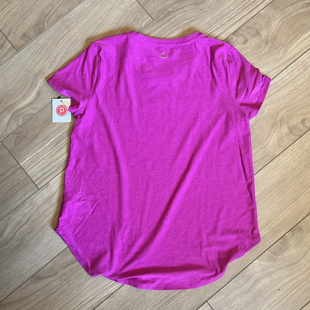 NWT pure barre beyond yoga featherweight tee small - Image 3