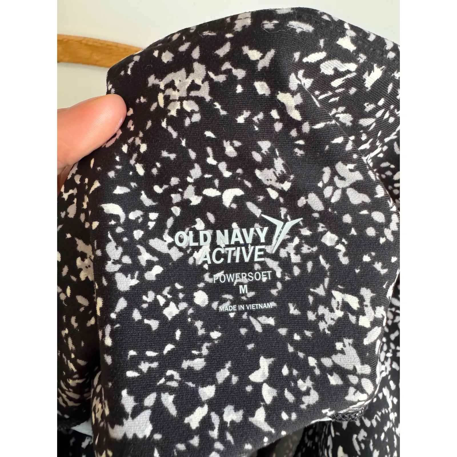 Old Navy Active PowerSoft Leggings Black‎ White Speckled Womens - Image 3