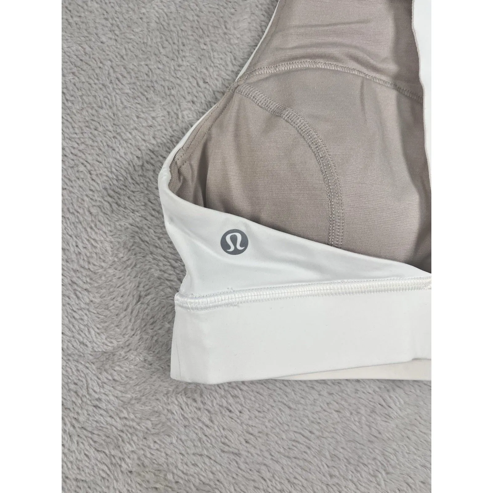 Lululemon Fast & Fre Bra (Nulux) White Size 8 Running Workout Gym Athleisure - Image 2