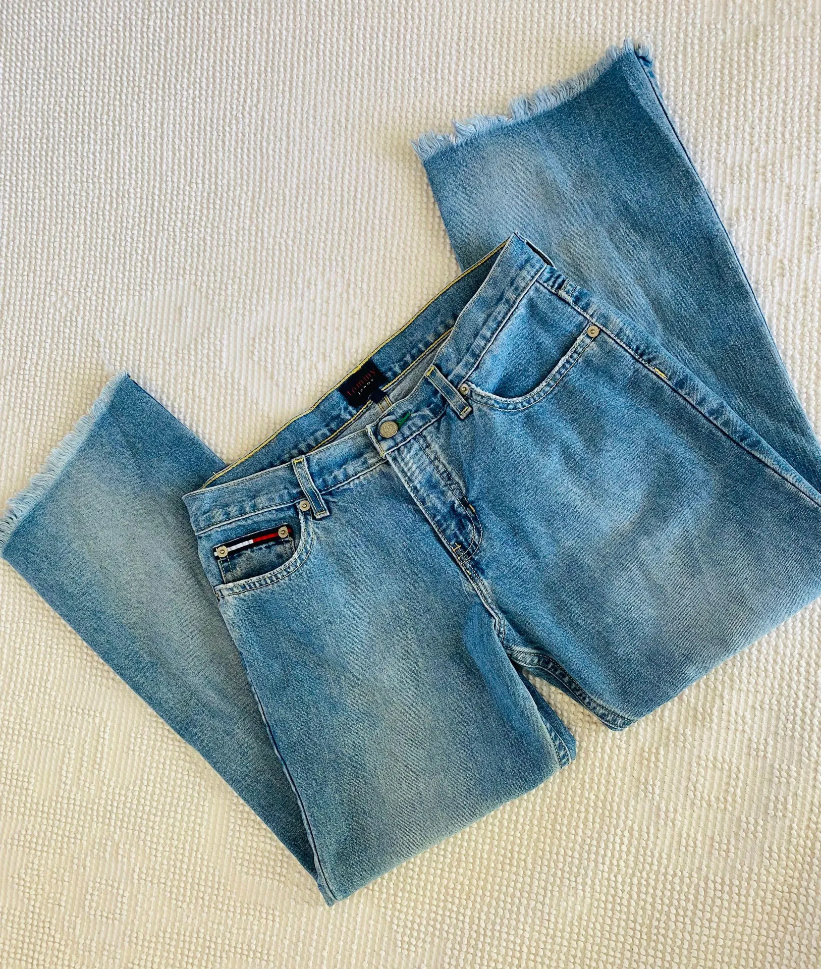 Tommy Hilfiger Y2K Vintage  Light Wash Denim Jeans - Image 3