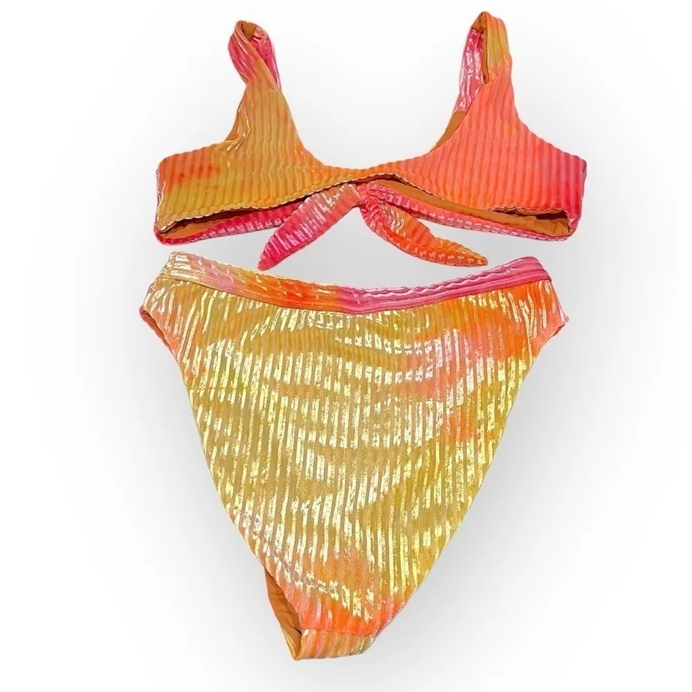 Dippin' Daisy's tie dye ribbed velour 2 piece swim suit, sz L Top/Bottom sz M - Image 4
