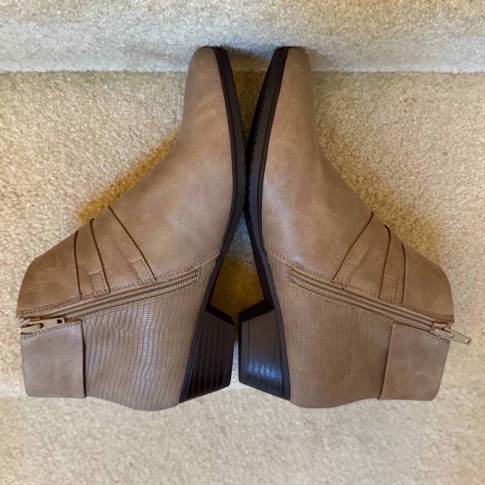 Kim Rogers Rachel Taupe Ankle Booties Faux Leather Stacked Heel Womens Size 8.5M - Image 7