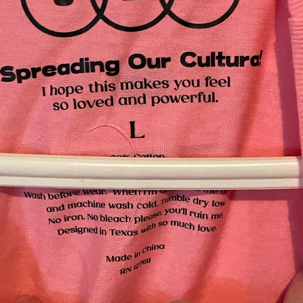 NWT JZD Women Pink Crecer Y Florecer Cultural Graphic Tee Size L - Image 3