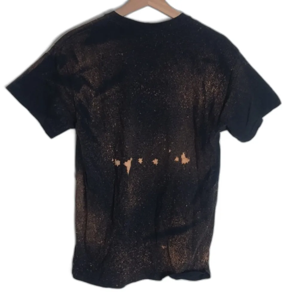 Halloween bleached lips and pumpkin tongue T-shirt size medium - Image 8