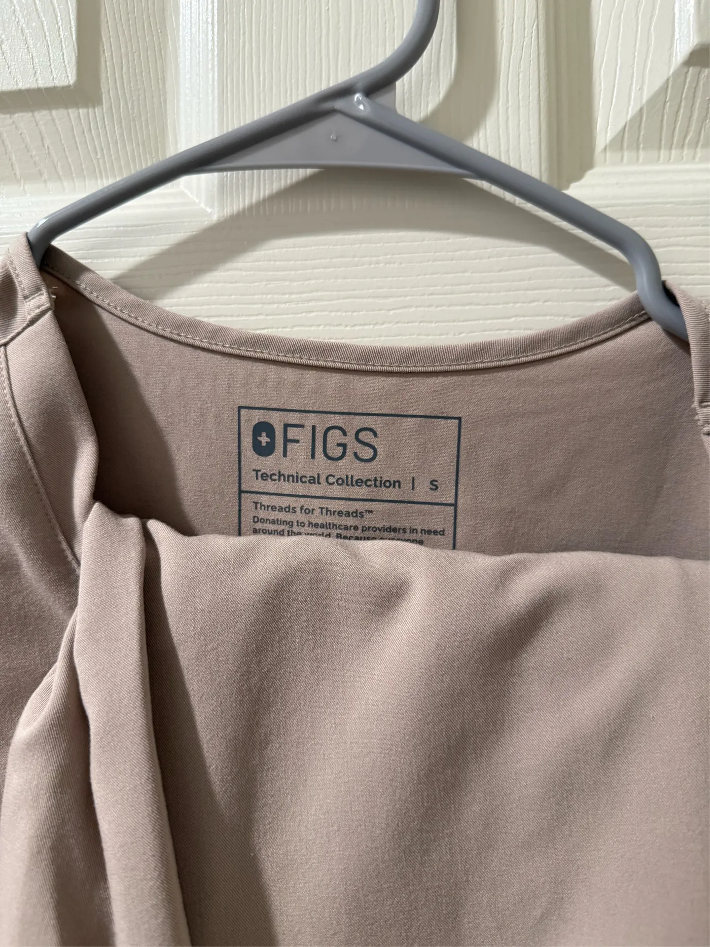 FIGS Set Scrubs Small Catarina One-Pocket Top Scrub Zamora Jogger Pants - Image 3