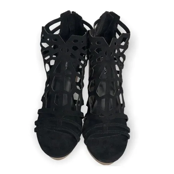 Hot Tomato Suede Black Wedge Heels Size 10 - Image 18