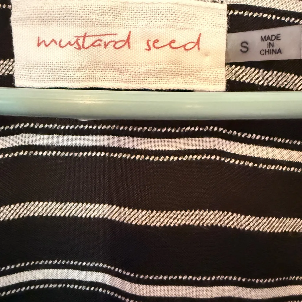 Mustard Seed NWOT Flowy V Neck Plunge Tie Striped Lace Bodysuit w/ Bell Sleeves - Image 8