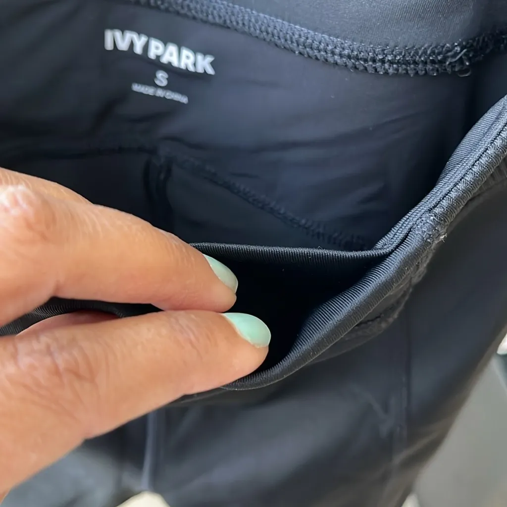 Ivy Park  capri leggings size S - Image 6