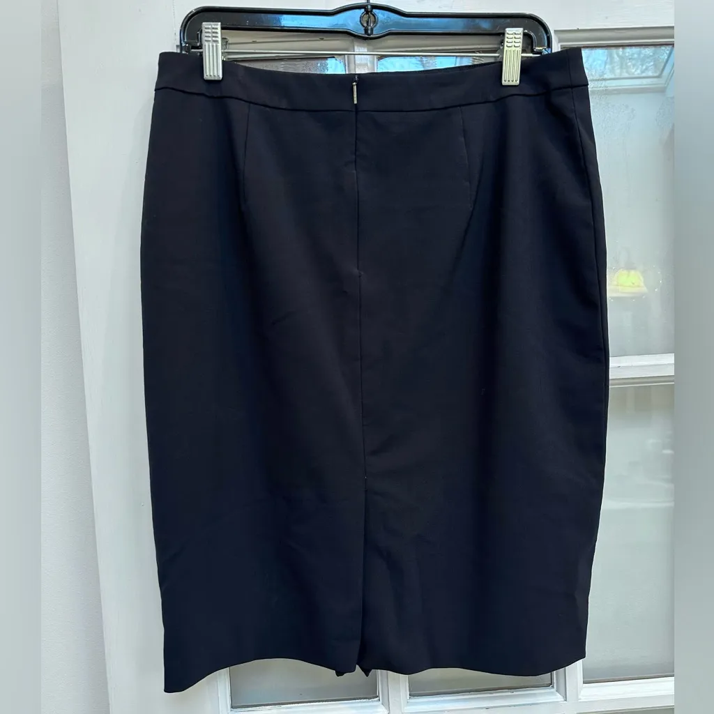 Hugo Boss Classic Career Office Chic Navy Pencil Skirt Size US 10 Med Timeless - Image 3