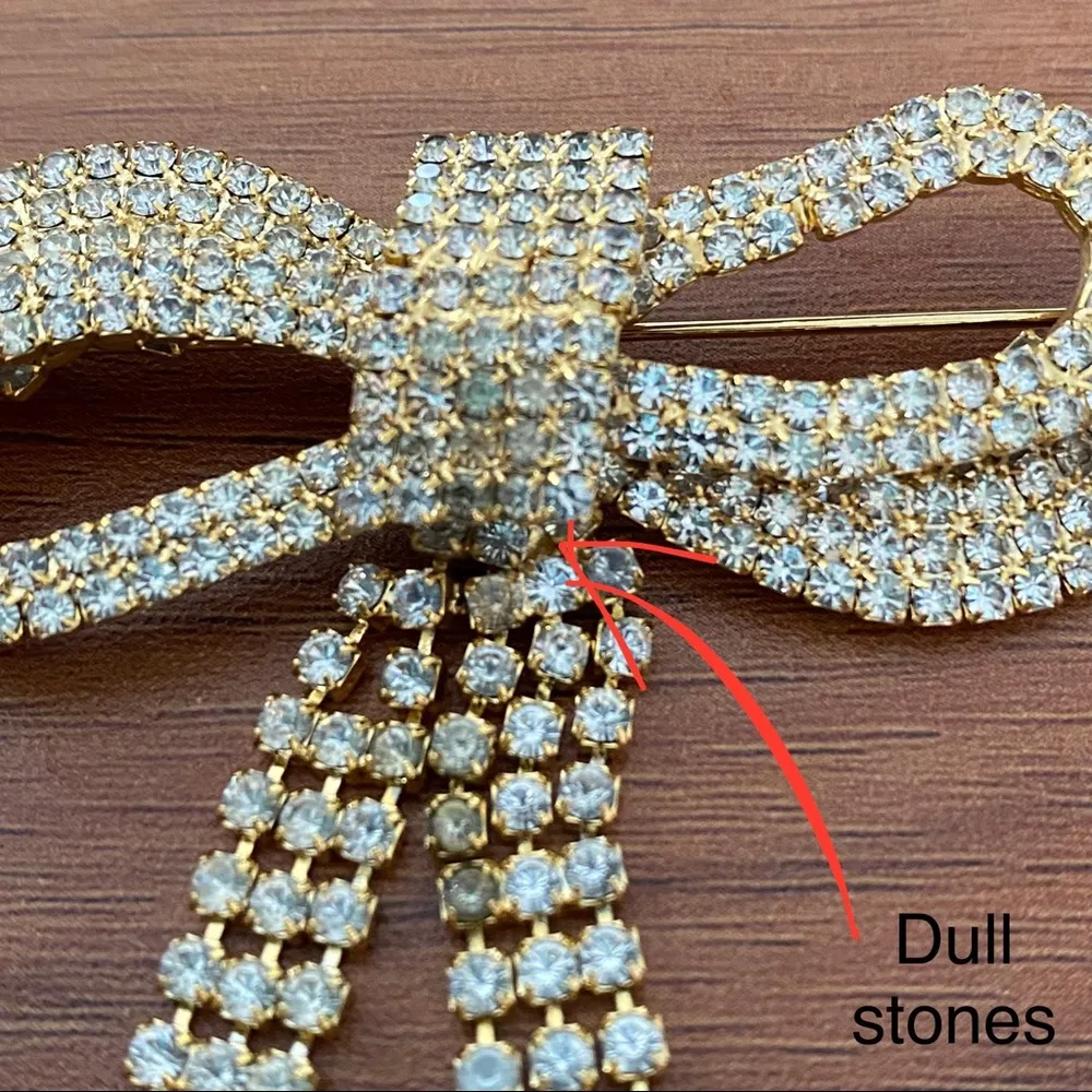 Vintage Pavé Rhinestones Crystal Ribbon Bow Gold Brooch - Image 11
