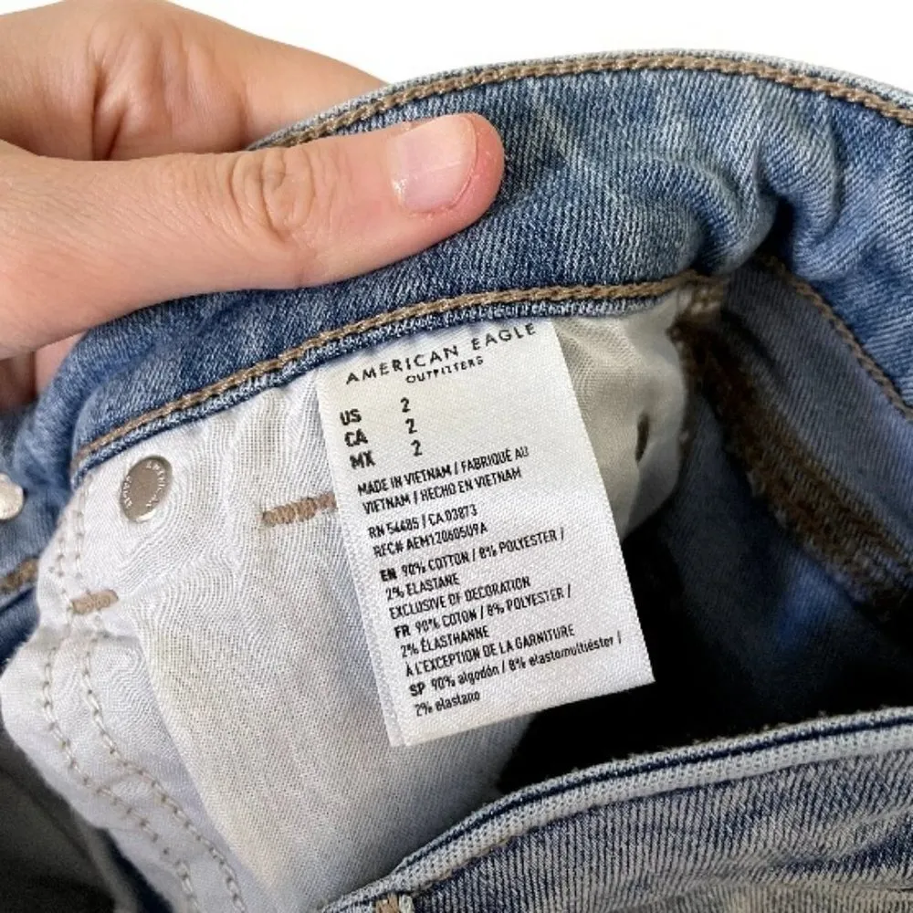 American Eagle super hi-rise shortie shorts denim pineapple design medium wash - Image 7