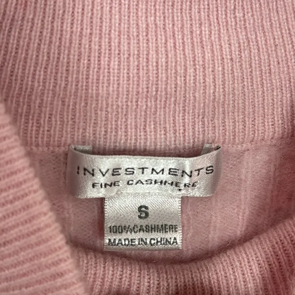 Vintage Investments powder pink cashmere cable knit turtleneck sweater size S - Image 9