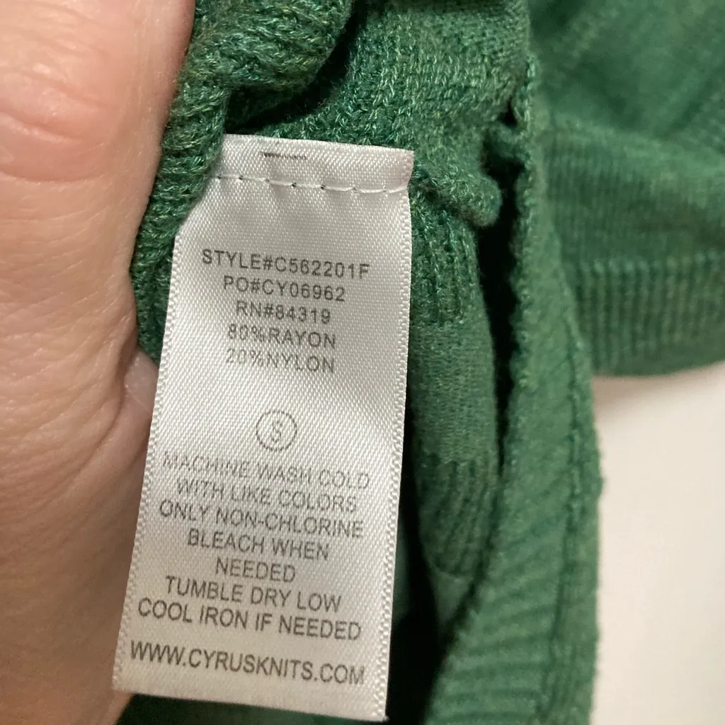 Cyrus Emerald Green Ribbed 3/4 Sleeve Sweater - Image 2