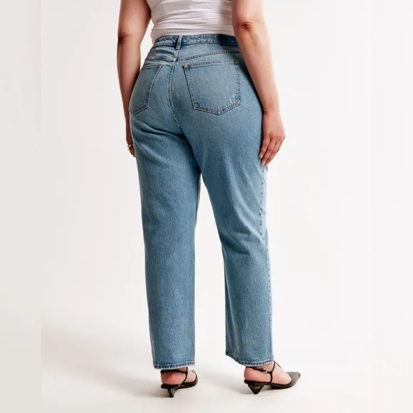 Abercrombie Curve Love Ankle Straight Raw Hem Ultra High Rise Jeans Size 22S - Image 2