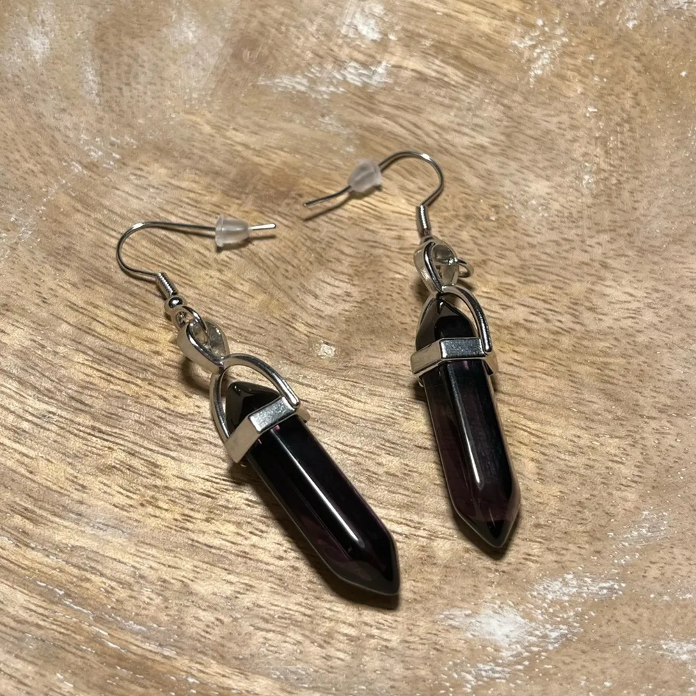 NWOT Amethyst Crystal Surgical Steel Silver Dangle Earrings - Image 3