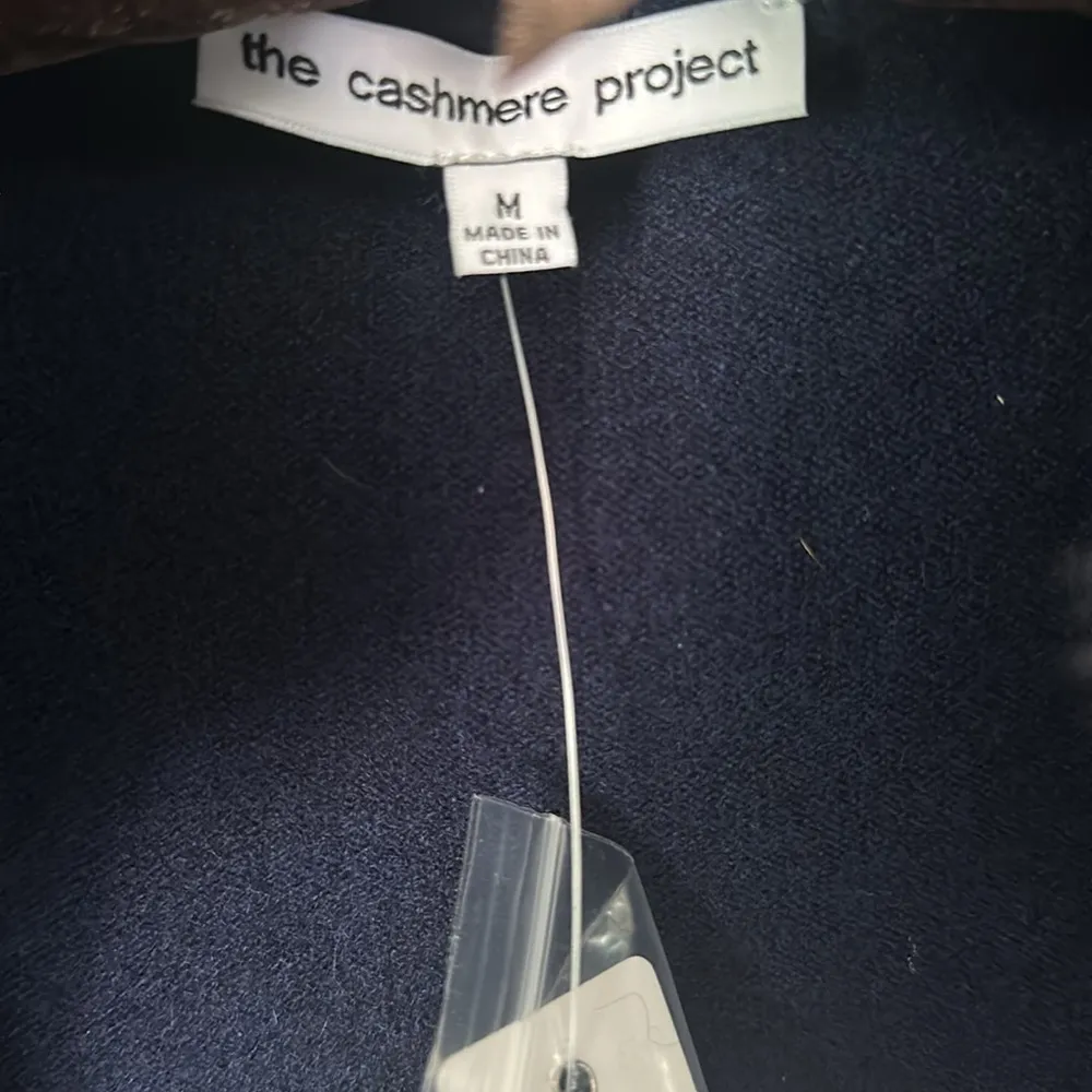 The cashmere project Navy zip up Sweater with Faux Fur Collar Blue Size M - Image 5