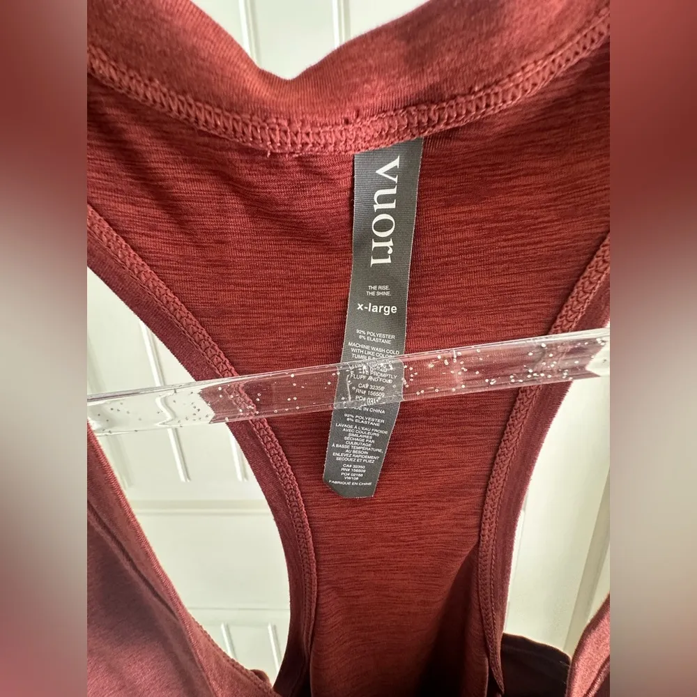 Vuori  Backless Sleeveless Tank Top - Image 2